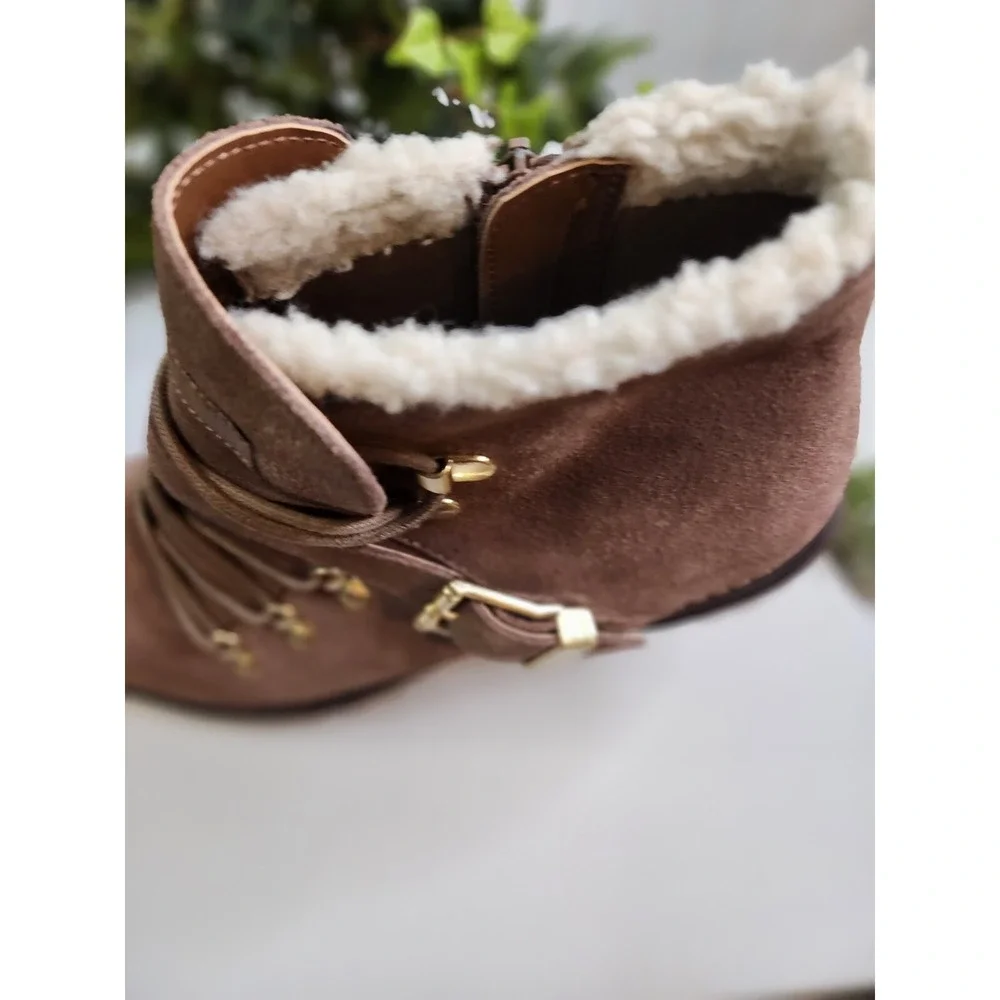 Sporto Woman's Katie Tan Suede Boots w. Brass Buckle Sz 12 M